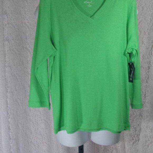 Kim Rogers Green V-Neck Knit Top - Picture 2 of 3